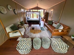 Luxury Suite up 1